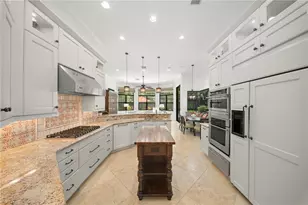 6477 Costa Cir, Naples, FL 34113 - Photo 11