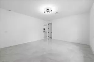 4030 Washington Ave, Fort Myers, FL 33916 - Photo 5