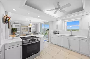 10691 Gulf Shore Dr, Naples, FL 34108 - Photo 15