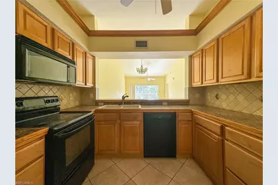 3250 Cypress Glen Way #424, Naples, FL 34109 - Photo 7