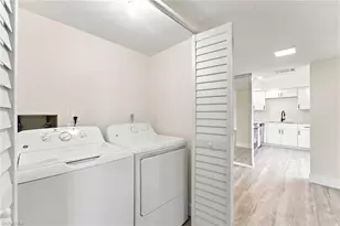 379 Palm Dr, Naples, FL 34112 - Photo 17