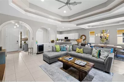 4208 Hampton Ln, Naples, FL 34119 - Photo 9