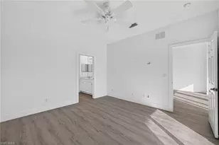 25058 Peacock Ln, Naples, FL 34114 - Photo 7