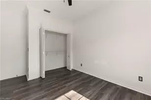223 Stanhope Cir, Naples, FL 34104 - Photo 23