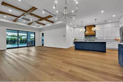 1009 29th Ave N, Naples, FL 34103 - Photo 7