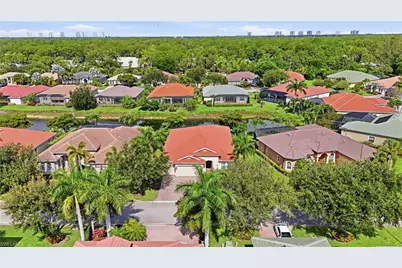 10240 Avonleigh Dr, Bonita Springs, FL 34135 - Photo 49