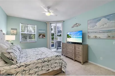 460 Launch Cir #202, Naples, FL 34108 - Photo 15