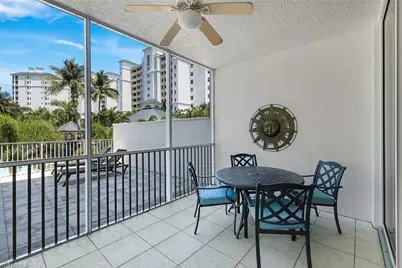 460 Launch Cir #202, Naples, FL 34108 - Photo 19