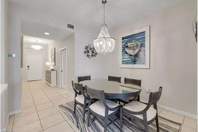 460 Launch Cir #202, Naples, FL 34108 - Photo 5