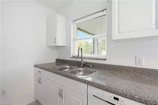 5160 31st Ave SW, Naples, FL 34116 - Photo 21