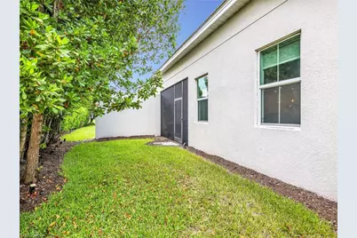 8958 Saint Lucia Dr, Naples, FL 34114 - Photo 27