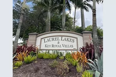 8298 Key Royal Ln #424, Naples, FL 34119 - Photo 1