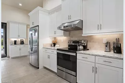 2825 SW 49th Ter, Cape Coral, FL 33914 - Photo 17