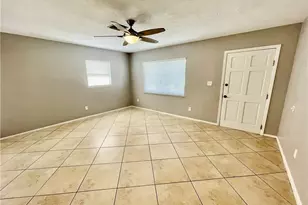 632 108th Ave N, Naples, FL 34108 - Photo 3