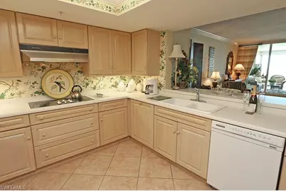 60 Seagate Dr #604, Naples, FL 34103 - Photo 11