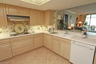 60 Seagate Dr, Naples, FL 34103 - Photo 11