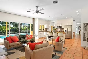 586 Yucca Rd, Naples, FL 34102 - Photo 7