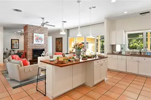 586 Yucca Rd, Naples, FL 34102 - Photo 9