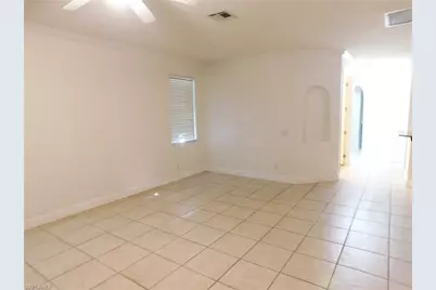 619 SE 7th St, Cape Coral, FL 33990 - Photo 7