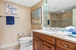 4031 Gulf Shore Blvd N, Naples, FL 34103 - Photo 15