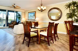 430 Cove Tower Dr, Naples, FL 34110 - Photo 5