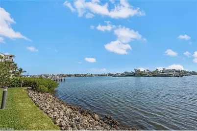 9380 Gulf Shore Dr #402, Naples, FL 34108 - Photo 23