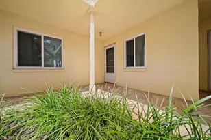 1001 Foxfire Ln, Naples, FL 34104 - Photo 5