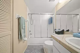 1001 Foxfire Ln, Naples, FL 34104 - Photo 29