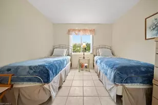 1001 Foxfire Ln, Naples, FL 34104 - Photo 25