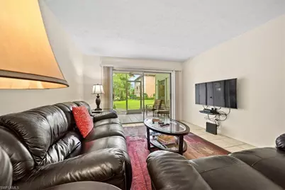 1001 Foxfire Ln #102, Naples, FL 34104 - Photo 15
