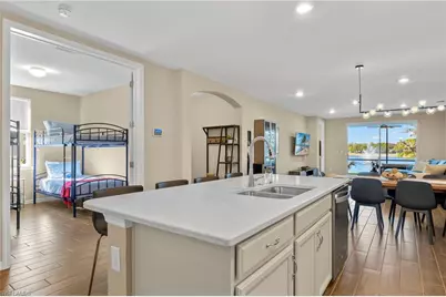 14644 Edgewater Cir, Naples, FL 34114 - Photo 5