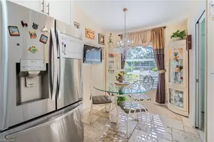 5205 Whitten Dr, Naples, FL 34104 - Photo 17