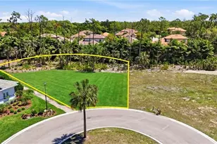 2969 Coco Lakes Dr, Naples, FL 34105 - Photo 5