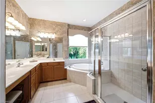 4825 Shinnecock Hills Ct, Naples, FL 34112 - Photo 17