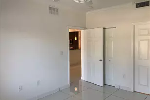 13150 Bella Casa Cir, Fort Myers, FL 33966 - Photo 11