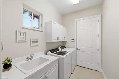 8950 Shenendoah Cir, Naples, FL 34113 - Photo 35