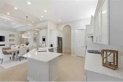 8950 Shenendoah Cir, Naples, FL 34113 - Photo 19
