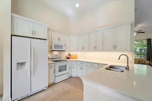 732 7th Ave N, Naples, FL 34102 - Photo 3