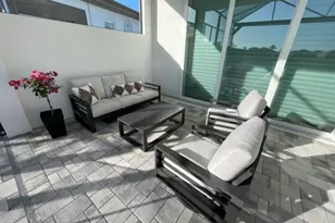 3725 Sapphire Cove Cir E, Naples, FL 34114 - Photo 11