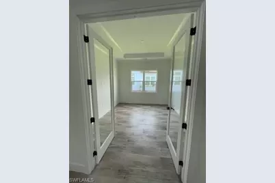 3725 Sapphire Cove Cir E, Naples, FL 34114 - Photo 5