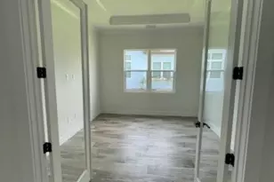 3725 Sapphire Cove Cir E, Naples, FL 34114 - Photo 5