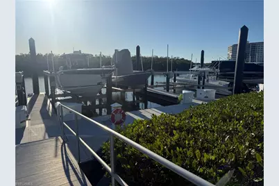 13115 Vanderbilt Rd, Naples, FL 34110 - Photo 5