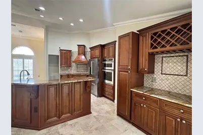 9802 Van St, Tampa, FL 33615 - Photo 5