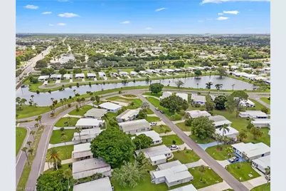 510 Menton Ln, Naples, FL 34112 - Photo 23