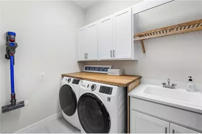 178 Indies Dr E #201, Naples, FL 34114 - Photo 29