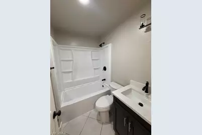 4319 Golden Gate Pkwy, Naples, FL 34116 - Photo 17