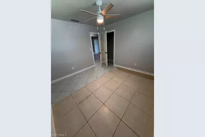4319 Golden Gate Pkwy, Naples, FL 34116 - Photo 15