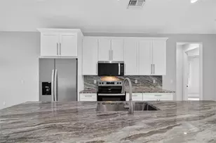 2843 14th Ave SE, Naples, FL 34117 - Photo 17