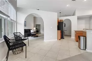 6773 Southern Oak Ct, Naples, FL 34109 - Photo 27