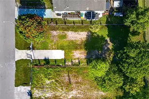 114 Jeepers Dr, Naples, FL 34112 - Photo 25